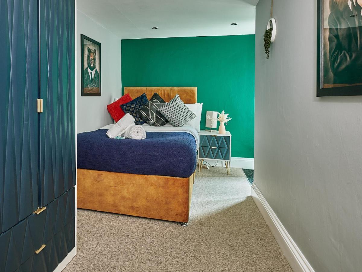 Stylish 2 Bedroom In Clifton - Garden บริสตอล ภายนอก รูปภาพ